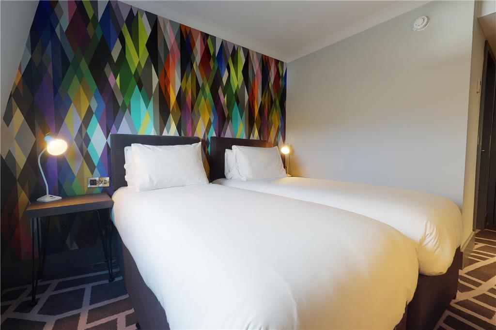 Village Hotel Bracknell Rum bild